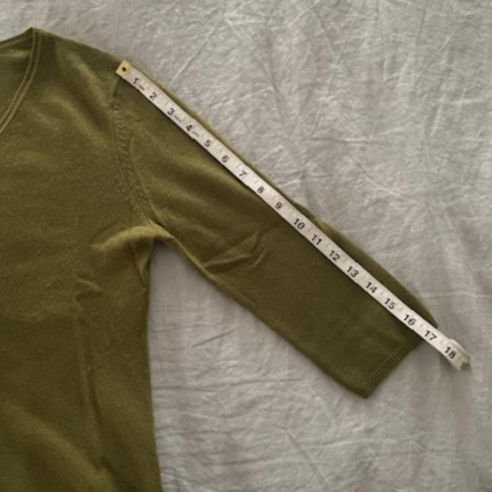 Green Cashmere Sweater - Picture 9 of 9